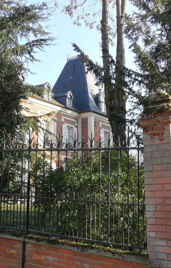 Maison Néo Gothique