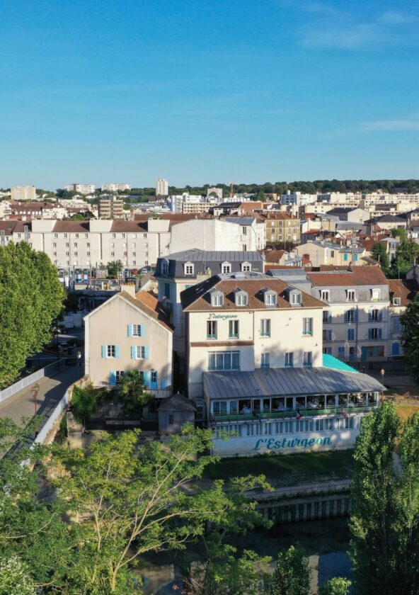 Hôtel-restaurant l'Esturgeon ****_Poissy