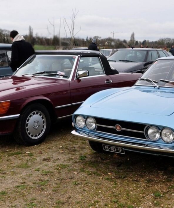 Rassemblement de voitures anciennes_Maisons-Laffitte