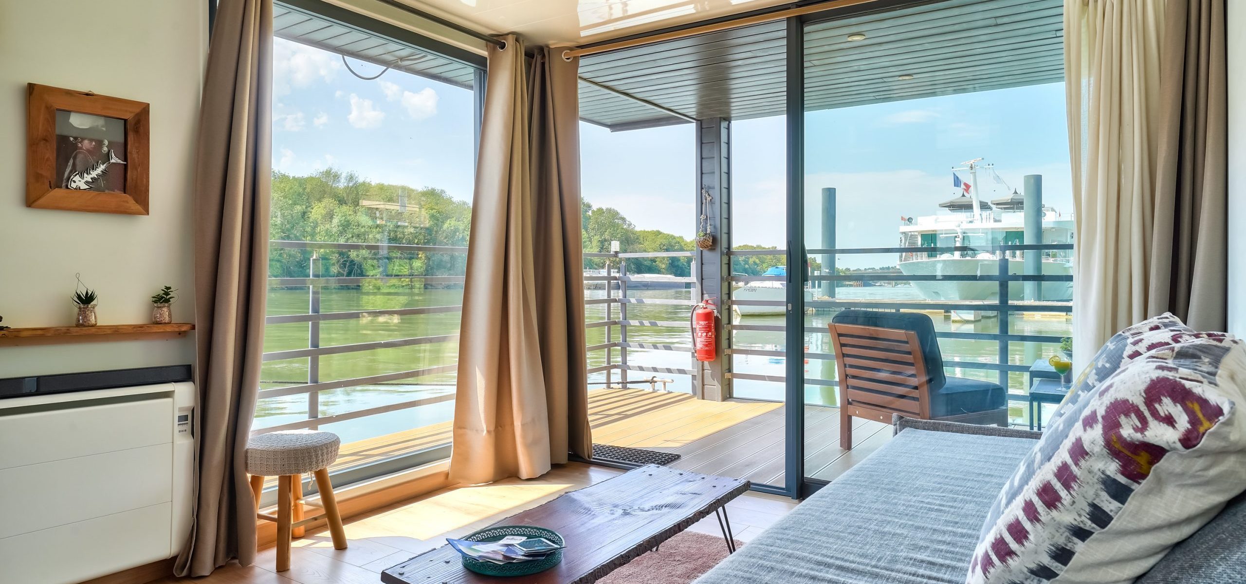 HouseBoat Westay_Conflans-Sainte-Honorine