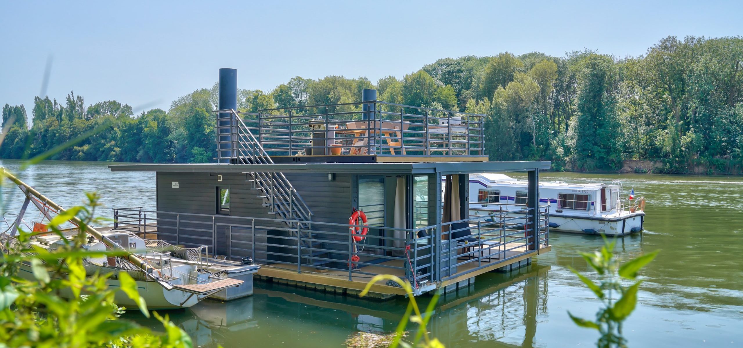 HouseBoat Westay_Conflans-Sainte-Honorine