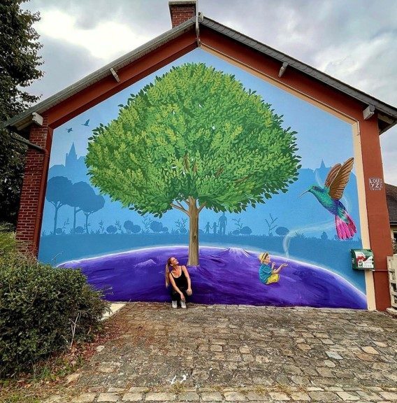 Fresque murale : L'enfant et le colibri_Mézières-sur-Seine